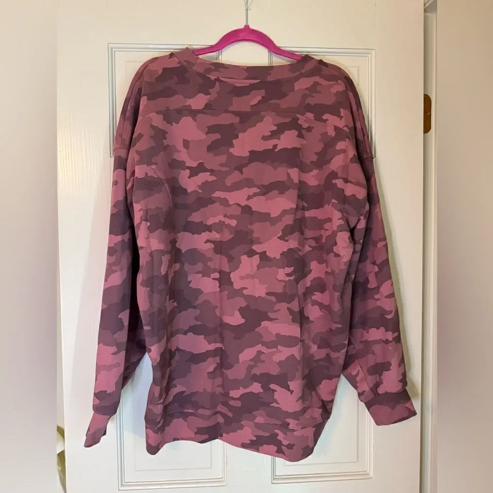 Women’s LuLuLemon Pink Camo Crewneck Sz 12